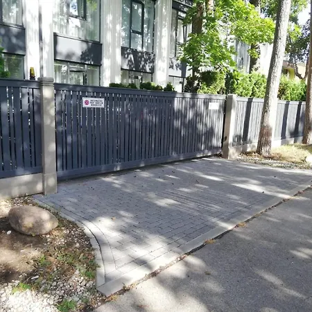Apartment New Big Loft With Free Secured Parking Jurmala
